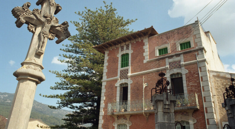 A photograph of a crucifix in Soller de Mallorca.