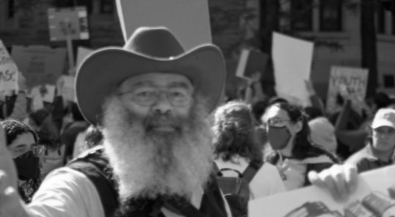 A photograph from the anti-LGBTQ+ rally in Montreal in 2023 of the resistance. Taken with a Canon F1New using CatLabs 320 film.